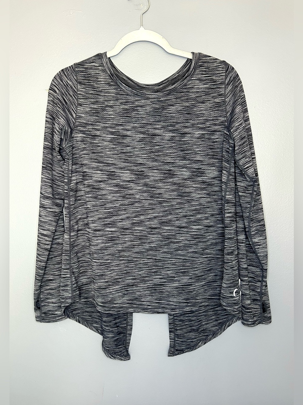 Zyia Active Shirt Womens L Gray Striped Open Back Long Sleeve Running Athletic